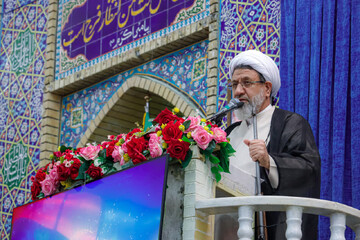 پیام امام جمعه کرمان بر ضرورت وحدت ملی و پشتیبانی از رهبر معظم انقلاب