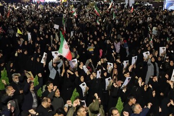 باید در دوره جنگ تحمیلی آمریکایی صهیونسیتی بیش از هر زمان دیگر، امیدوارتر باشیم/ دوره غیبت، روزگار سختی برای شیعیان است