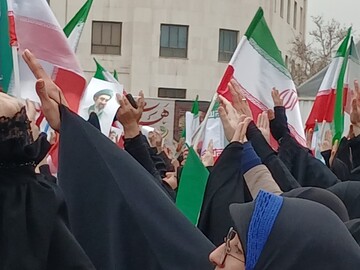 تصاویر/ بیعت با رهبر معظم انقلاب اسلامی درمشهد مقدس