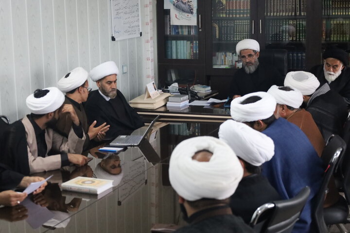 تصاویر/ نشست کمیته قرارگاه شورای نهاد های حوزوی استان هرمزگان