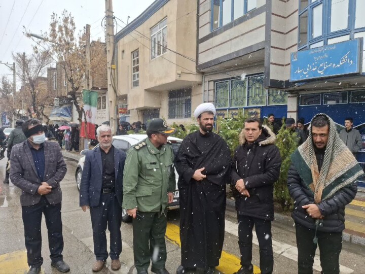 تصاویر / تشییع پیکر شهید حسنی در بهار