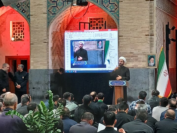 تصاویر/ اشاره مهر مراسم احیای شب قدر ویژه ناشنوایان در حرم مطهر رضوی