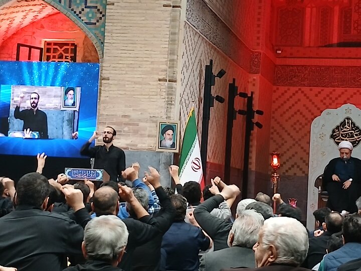 تصاویر/ اشاره مهر مراسم احیای شب قدر ویژه ناشنوایان در حرم مطهر رضوی