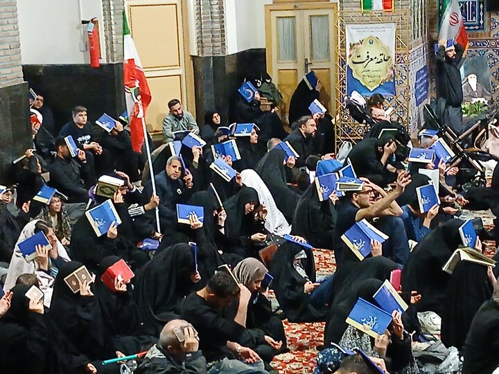 تصاویر/ اشاره مهر مراسم احیای شب قدر ویژه ناشنوایان در حرم مطهر رضوی