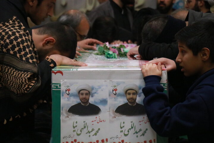 تصاویر/استقبال از شهید حجت‌الاسلام محمد عبدالهی نیا 
