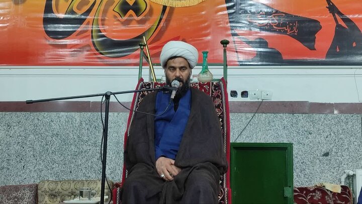 تصاویر/ حضور امام جمعه بهاباد در نراسم شب قدر روستاها
