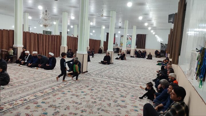 تصاویر/ حضور امام جمعه بهاباد در نراسم شب قدر روستاها