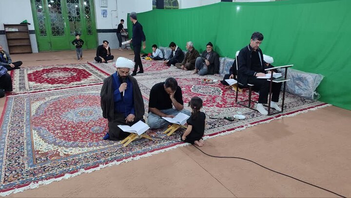 تصاویر/ حضور امام جمعه بهاباد در نراسم شب قدر روستاها