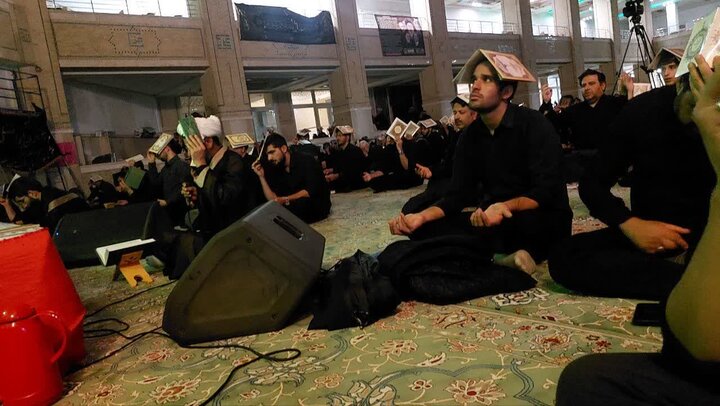 تصاویر/ شب ۱۹ ماه مبارک رمضان در مصلای میبد
