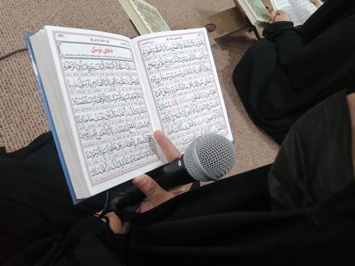 تصاویر/ برگزاری نشست بصیرتی «جنایات آمریکا و دستاوردهای انقلاب اسلامی»  در احمدآباد