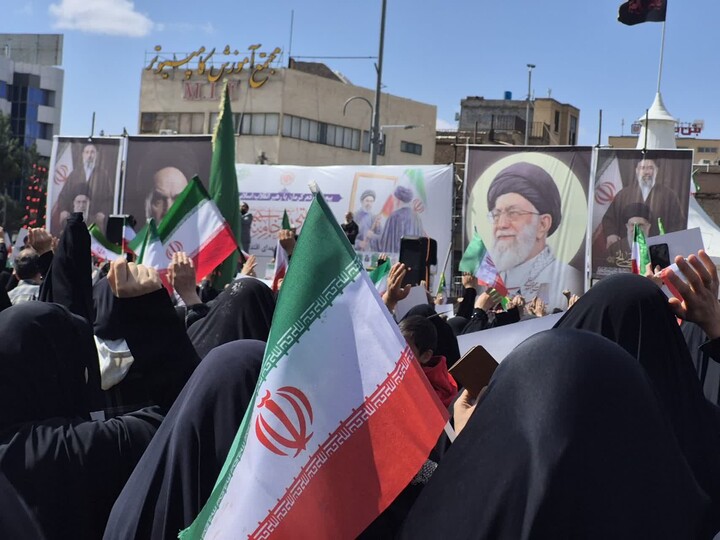 تصاویر/ بیعت با رهبر جدید انقلاب و آیین تشییع شهدای جنگ رمضان