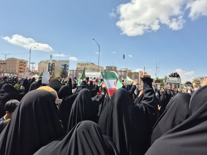 تصاویر/ بیعت با رهبر جدید انقلاب و آیین تشییع شهدای جنگ رمضان