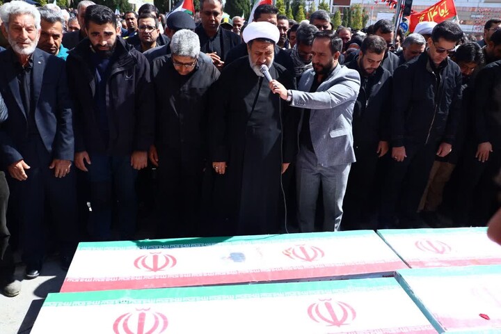 تصاویر/ بیعت با رهبر جدید انقلاب و آیین تشییع شهدای جنگ رمضان