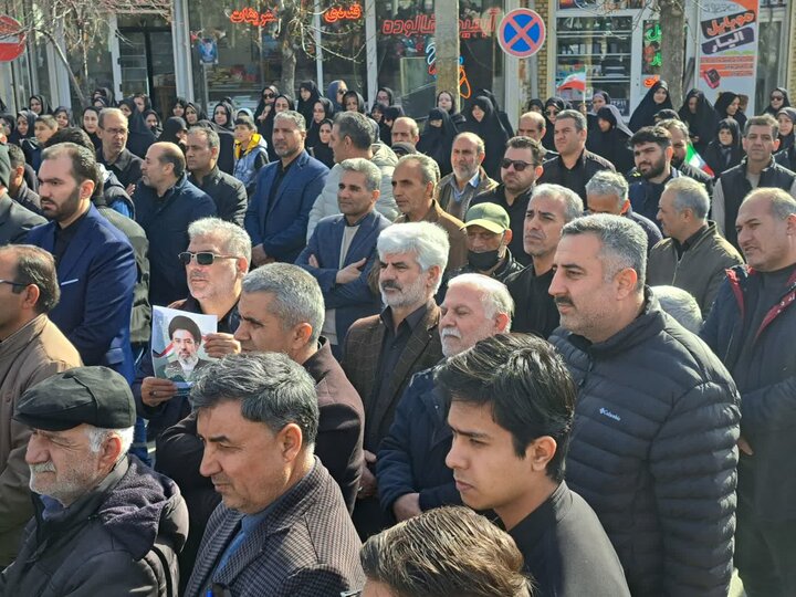تصاویر/ اجتماع مردم پلدشت در بیعت با رهبر معظم انقلاب