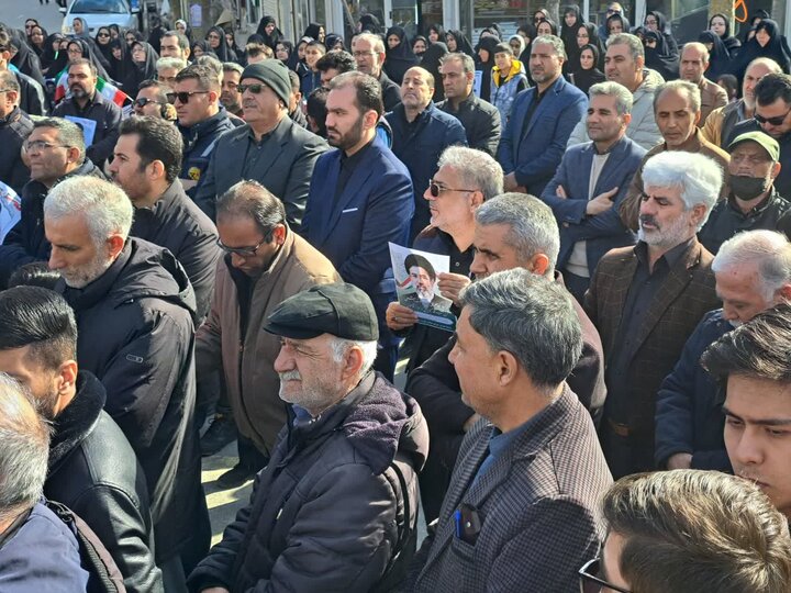 تصاویر/ اجتماع مردم پلدشت در بیعت با رهبر معظم انقلاب
