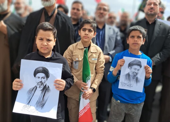 تصاویر| بیعت تمام‌ قدِ مردم بیرجند با علمدارِ جدیدِ انقلاب
