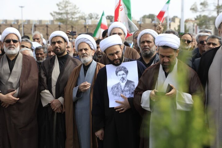 تصاویر| بیعت تمام‌ قدِ مردم بیرجند با علمدارِ جدیدِ انقلاب