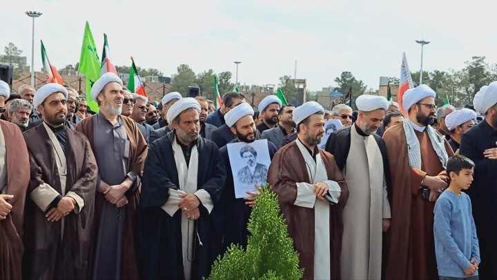 تصاویر| بیعت تمام‌ قدِ مردم بیرجند با علمدارِ جدیدِ انقلاب