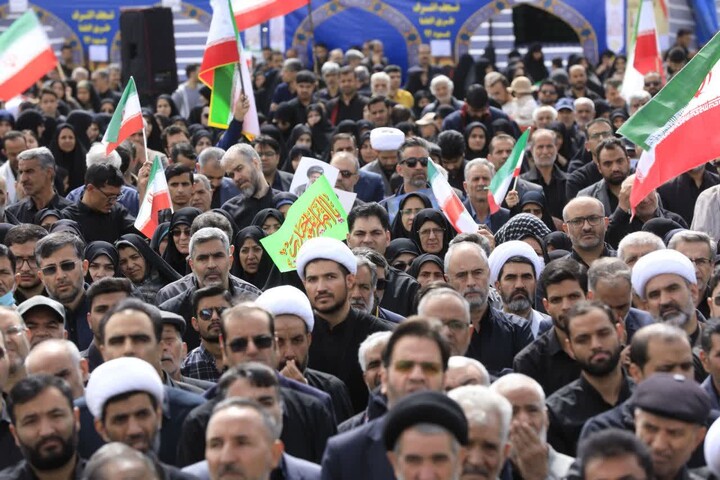 تصاویر| بیعت تمام‌ قدِ مردم بیرجند با علمدارِ جدیدِ انقلاب
