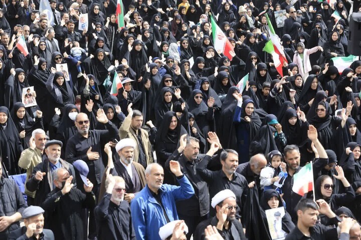 تصاویر| بیعت تمام‌ قدِ مردم بیرجند با علمدارِ جدیدِ انقلاب