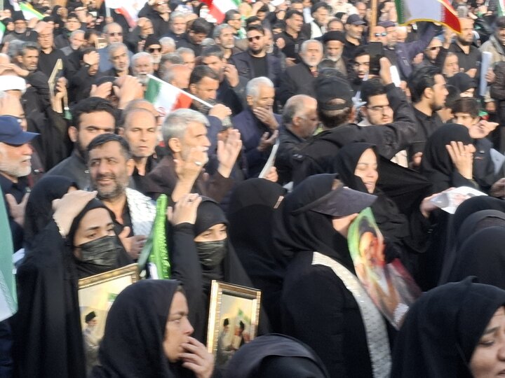تصاویر:بیعت کاشانی ها با رهبر سوم انقلاب اسلامی