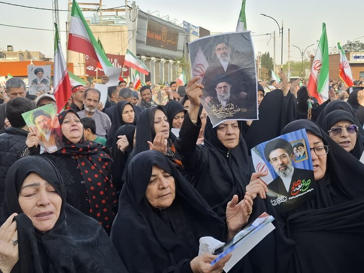 تصاویر:بیعت کاشانی ها با رهبر سوم انقلاب اسلامی