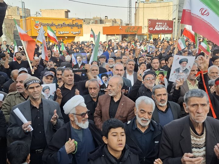 تصاویر:بیعت کاشانی ها با رهبر سوم انقلاب اسلامی