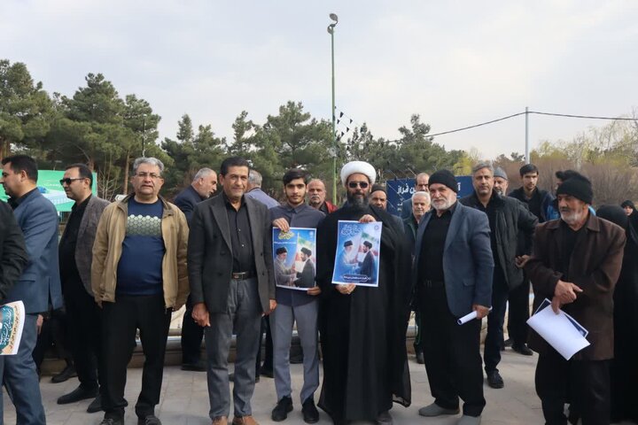 یعت مردم قمصر با سومین رهبر انقلاب اسلامی