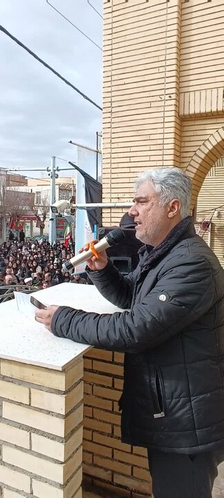 تصاویر/ اجتماع مردم شهرستان شوط برای بیعت با رهبر منتخب خبرگان ملت