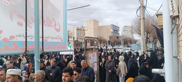 تصاویر/ اجتماع مردم شهرستان شوط برای بیعت با رهبر منتخب خبرگان ملت