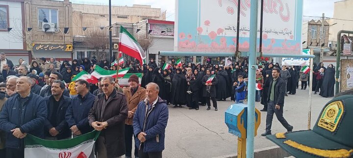 تصاویر/ اجتماع مردم شهرستان شوط برای بیعت با رهبر منتخب خبرگان ملت