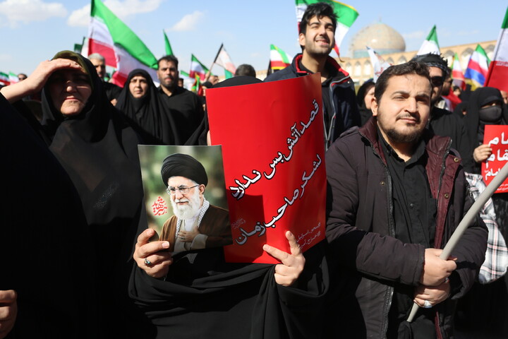 تصاویر / بیعت اصفهانی ها با سومین رهبر انقلاب اسلامی