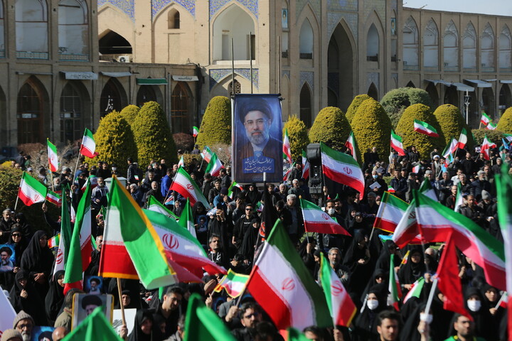 تصاویر / بیعت اصفهانی ها با سومین رهبر انقلاب اسلامی