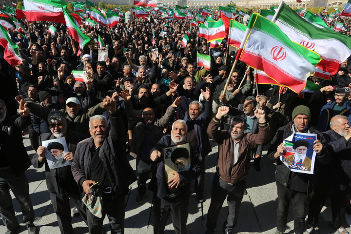 تصاویر / بیعت اصفهانی ها با سومین رهبر انقلاب اسلامی