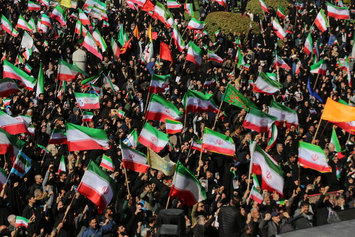 تصاویر / بیعت اصفهانی ها با سومین رهبر انقلاب اسلامی