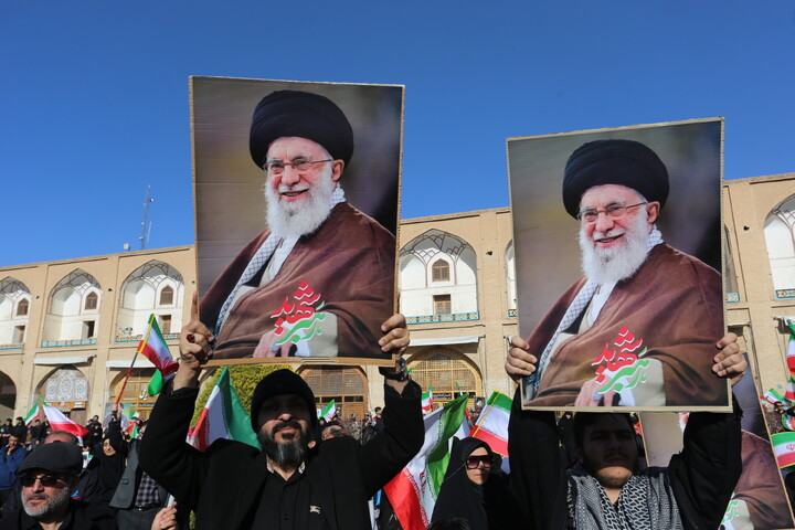 تصاویر / بیعت اصفهانی ها با سومین رهبر انقلاب اسلامی