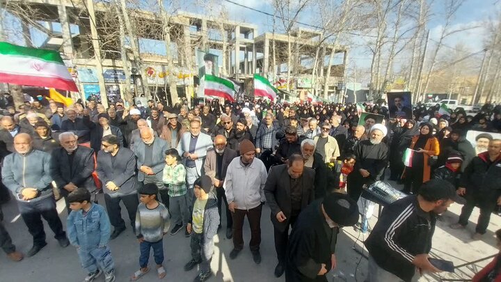 تصاویر:بیعت نطنزی ها با رهبر سوم انقلاب اسلامی