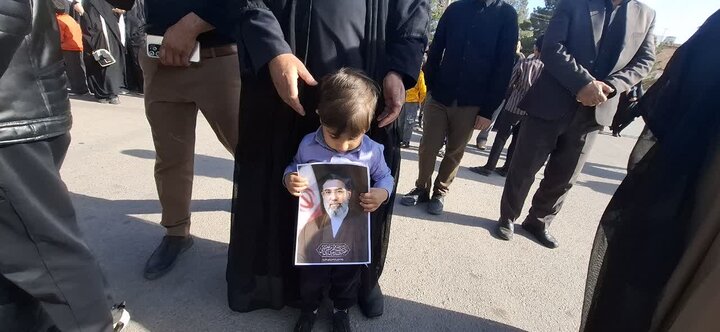 تصاویر/حضور روحانیون زرندی در تجمع بیعت با رهبری آیت الله سید مجتبی حسینی خامنه ای