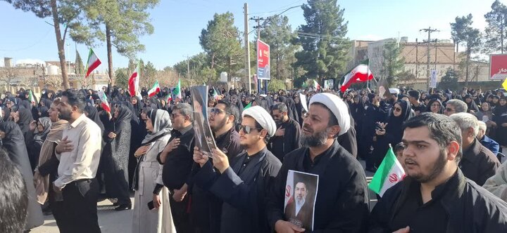 تصاویر/حضور روحانیون زرندی در تجمع بیعت با رهبری آیت الله سید مجتبی حسینی خامنه ای