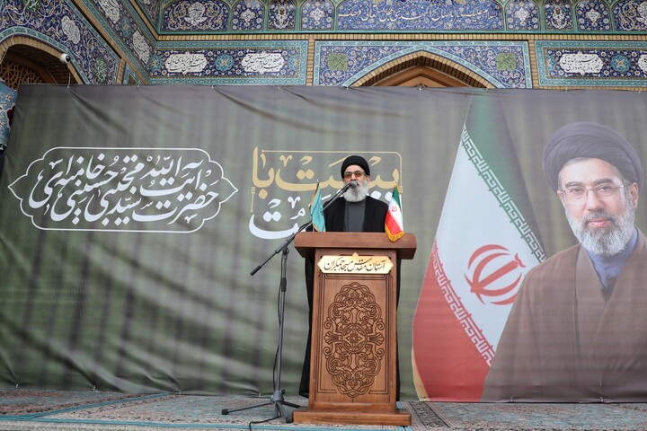 تصاویر// اجتماع عظیم مردم‌انقلابی قم در بیعت با نائب امام زمان در مسجد مقدس جمکران
