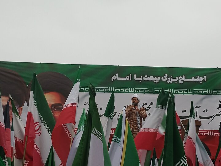 تصاویر/ بیعت با رهبر معظم انقلاب اسلامی درمشهد مقدس
