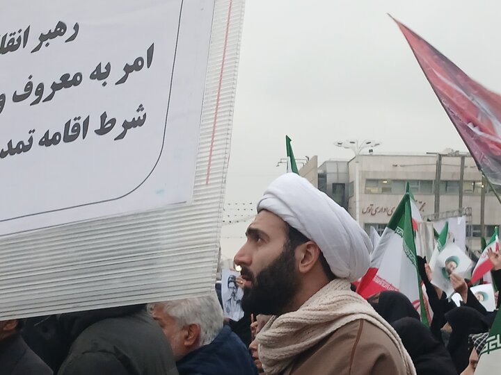 تصاویر/ بیعت با رهبر معظم انقلاب اسلامی درمشهد مقدس