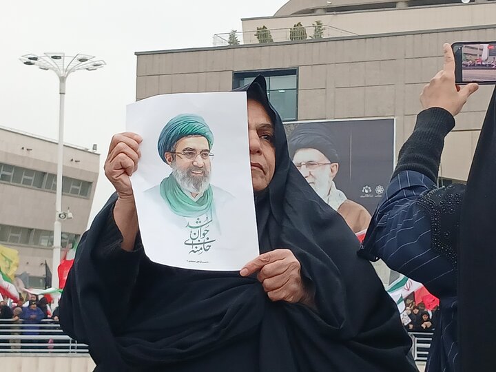 تصاویر/ بیعت با رهبر معظم انقلاب اسلامی درمشهد مقدس