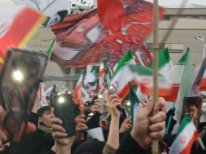 تصاویر/ بیعت با رهبر معظم انقلاب اسلامی درمشهد مقدس