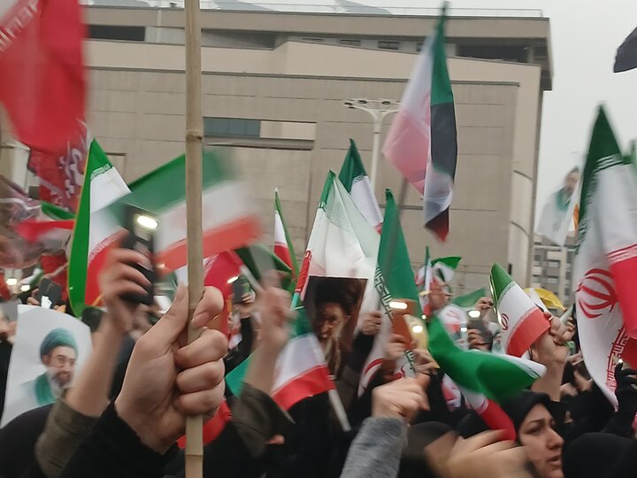 تصاویر/ بیعت با رهبر معظم انقلاب اسلامی درمشهد مقدس