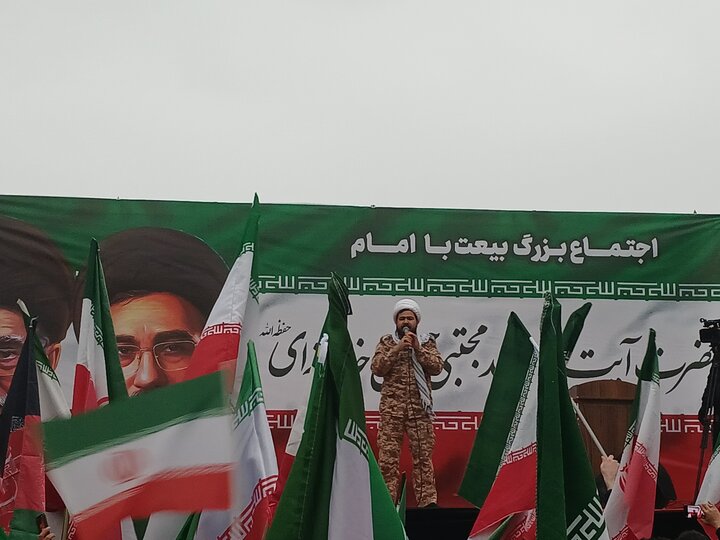 تصاویر/ بیعت با رهبر معظم انقلاب اسلامی درمشهد مقدس