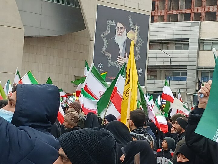 تصاویر/ بیعت با رهبر معظم انقلاب اسلامی درمشهد مقدس