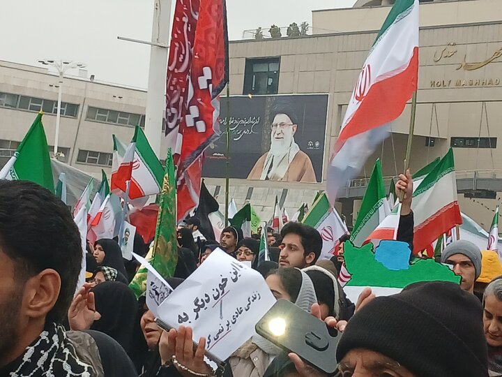 تصاویر/ بیعت با رهبر معظم انقلاب اسلامی درمشهد مقدس