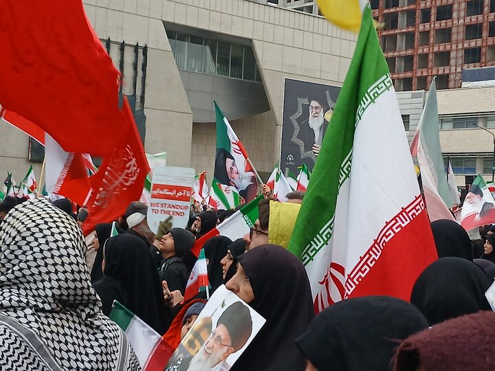 تصاویر/ بیعت با رهبر معظم انقلاب اسلامی درمشهد مقدس