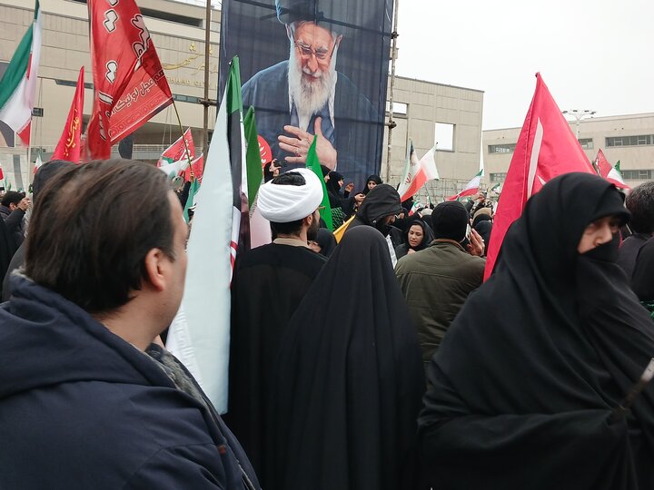 تصاویر/ بیعت با رهبر معظم انقلاب اسلامی درمشهد مقدس